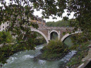 Wyspa Tybrowa - most Ponte Fabrizio