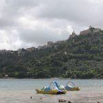 Castel Gandolfo - widok z jeziora Albano Castel Gandolfo - widok z jeziora Albano